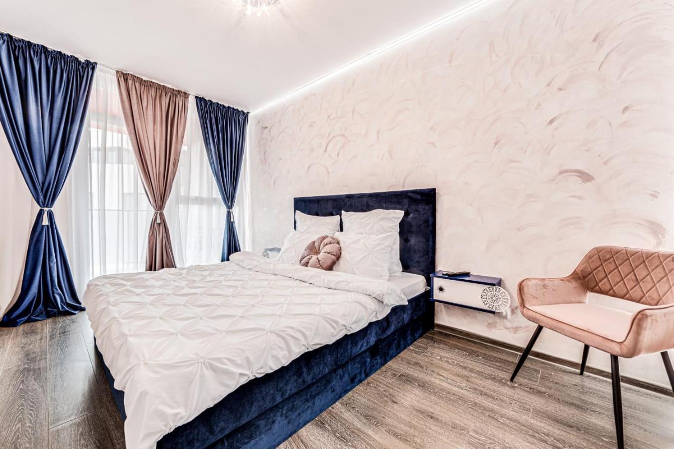 Ari Rose Apartment With Cozy Balcony Arad Exteriör bild