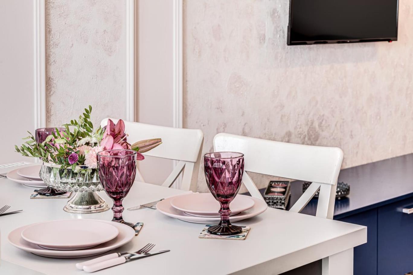Ari Rose Apartment With Cozy Balcony Arad Exteriör bild